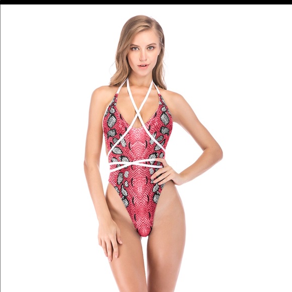 🆕 Multi-Wrap One Piece Bikini - Picture 3 of 7